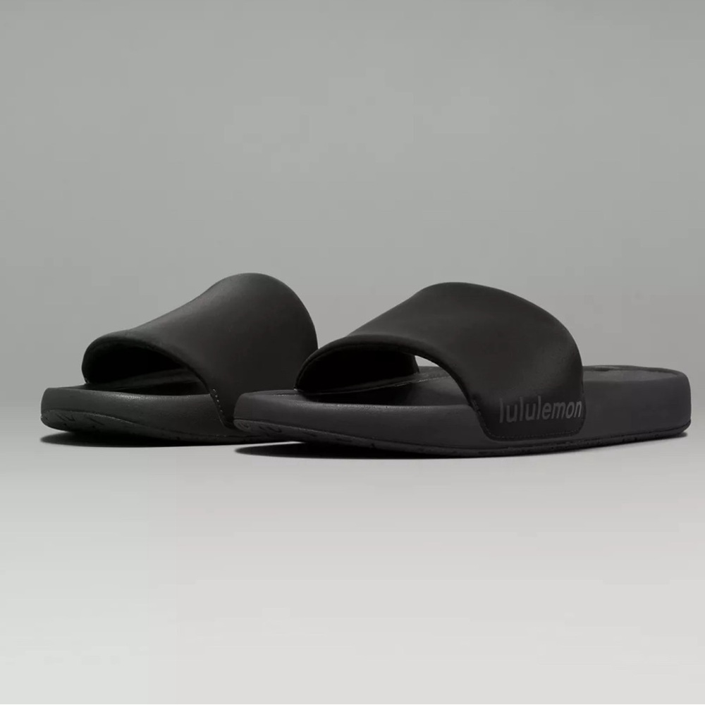 NEW IN BOX Lululemon Restfeel Slide Sandals Neoprene Logo